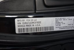 2021 Jeep Grand Cherokee - Image 42