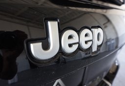 2021 Jeep Grand Cherokee - Image 17