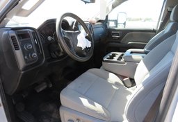 2018 Chevrolet Silverado 2500HD - Image 25