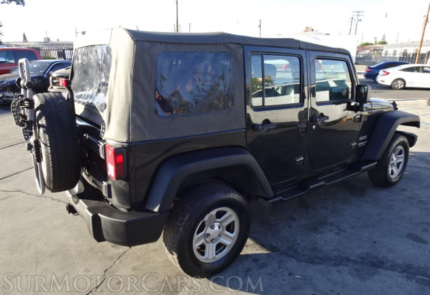2015 Jeep Wrangler Unlimited - Image 10