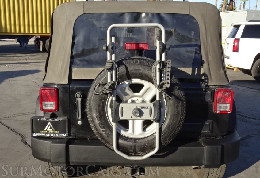 2015 Jeep Wrangler Unlimited - Image 11