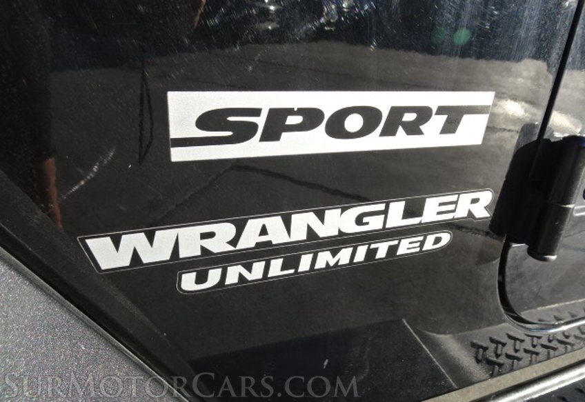 2015 Jeep Wrangler Unlimited - Image 17