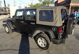 2015 Jeep Wrangler Unlimited - Image 9