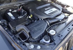 2015 Jeep Wrangler Unlimited - Image 44