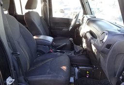 2015 Jeep Wrangler Unlimited - Image 21
