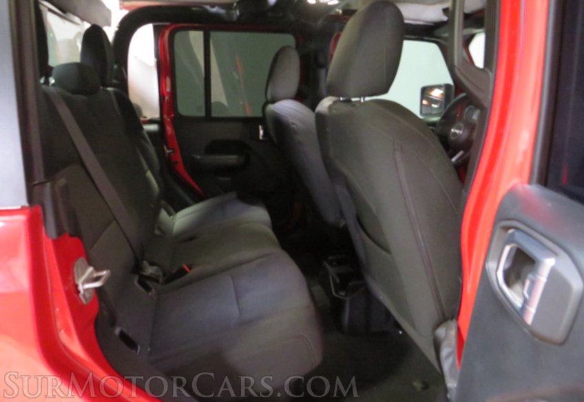 2021 Jeep Gladiator - Image 28