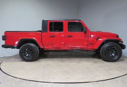 2021 Jeep Gladiator - Image 5