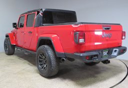 2021 Jeep Gladiator - Image 7