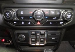 2021 Jeep Gladiator - Image 41