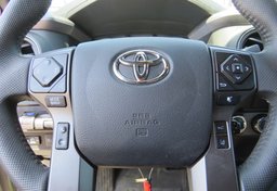 2021 Toyota Tacoma 4WD - Image 31