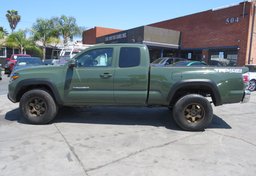 2021 Toyota Tacoma 4WD - Image 9
