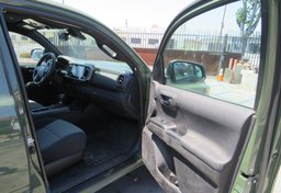 2021 Toyota Tacoma 4WD - Image 21