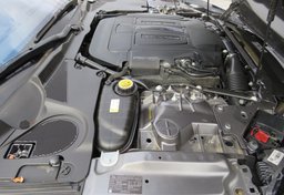 2018 Jaguar F-TYPE - Image 15