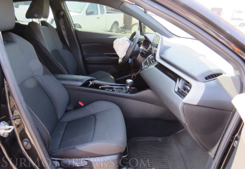 2021 Toyota C-HR - Image 22