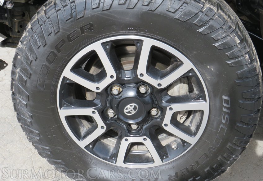 2014 Toyota Tundra 4WD Truck - Image 50