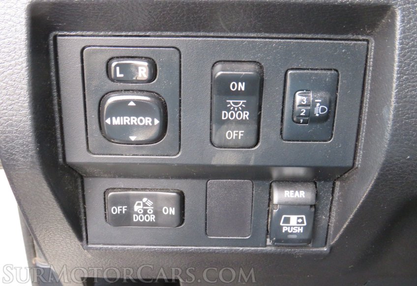 2014 Toyota Tundra 4WD Truck - Image 46