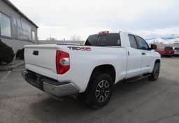 2014 Toyota Tundra 4WD Truck - Image 8