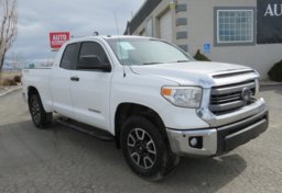 2014 Toyota Tundra 4WD Truck - Image 1