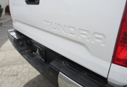 2014 Toyota Tundra 4WD Truck - Image 20