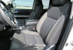 2014 Toyota Tundra 4WD Truck - Image 28