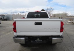 2014 Toyota Tundra 4WD Truck - Image 11