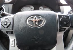 2014 Toyota Tundra 4WD Truck - Image 35