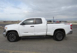 2014 Toyota Tundra 4WD Truck - Image 9