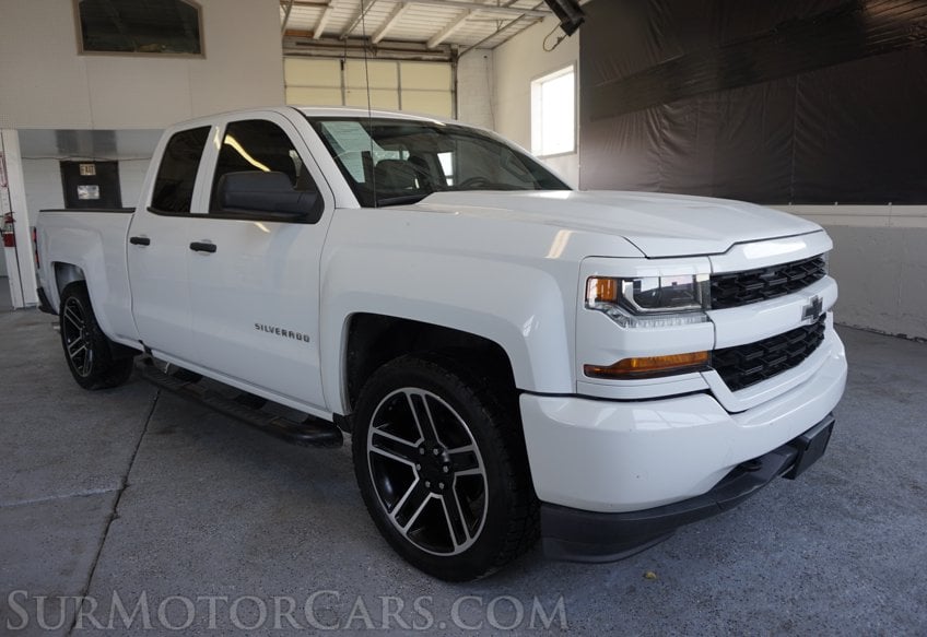 2017 Chevrolet Silverado 1500 - Image 4