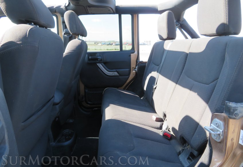 2015 Jeep Wrangler Unlimited - Image 20