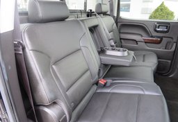 2017 GMC Sierra 1500 - Image 34