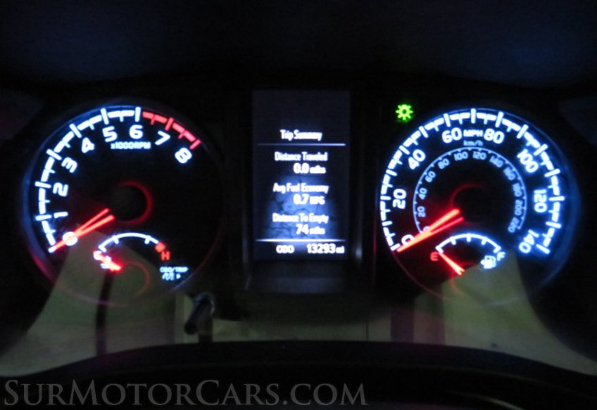 2020 Toyota Tacoma 4WD - Image 29