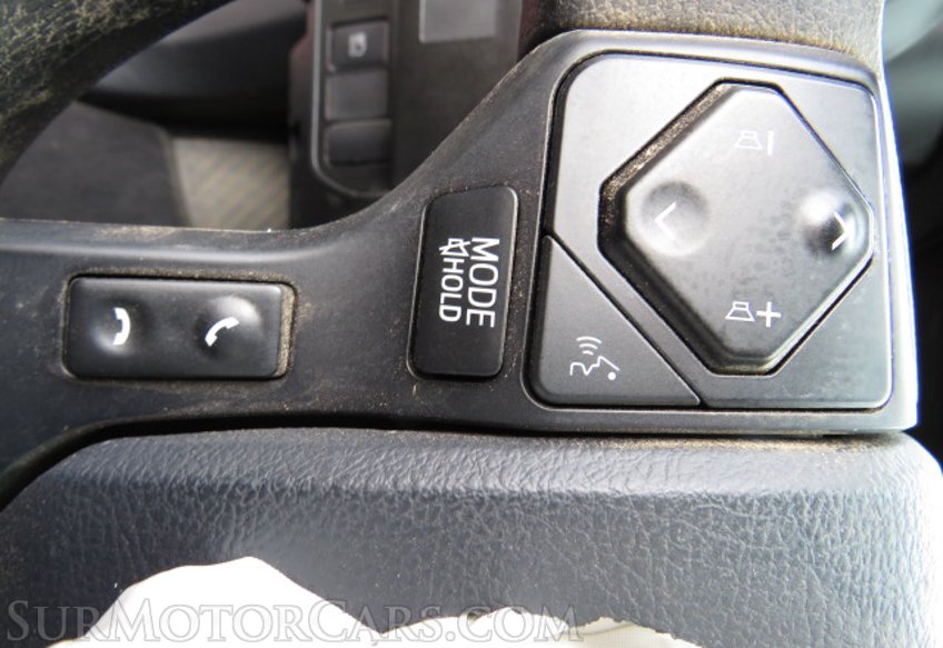 2020 Toyota Tacoma 4WD - Image 31