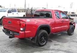 2020 Toyota Tacoma 4WD - Image 7