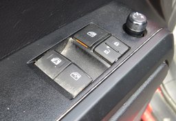 2020 Toyota Tacoma 4WD - Image 38