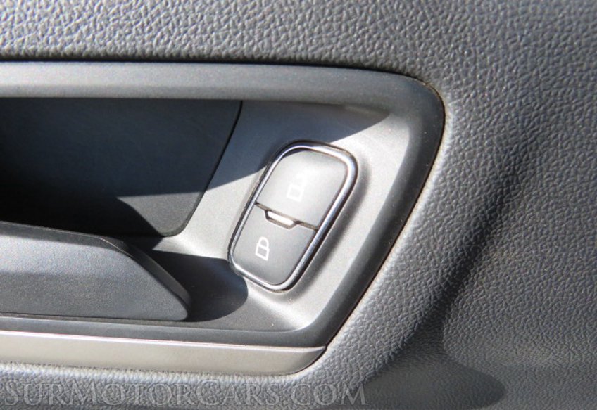 2022 Ford Escape - Image 39