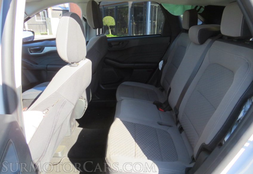 2022 Ford Escape - Image 27