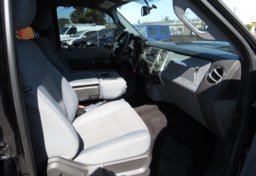 2016 Ford Super Duty F-250 SRW - Image 29