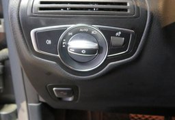 2021 Mercedes-Benz GLC - Image 40