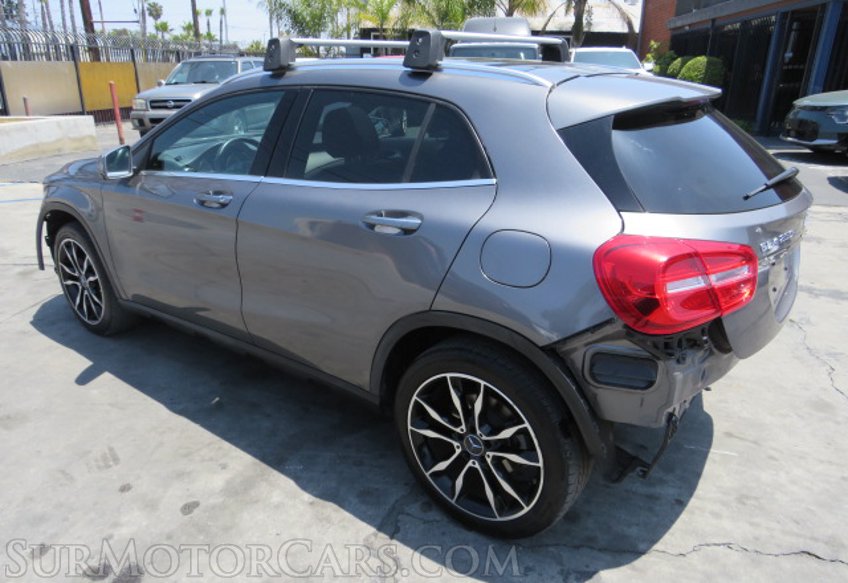 2017 Mercedes-Benz GLA - Image 7