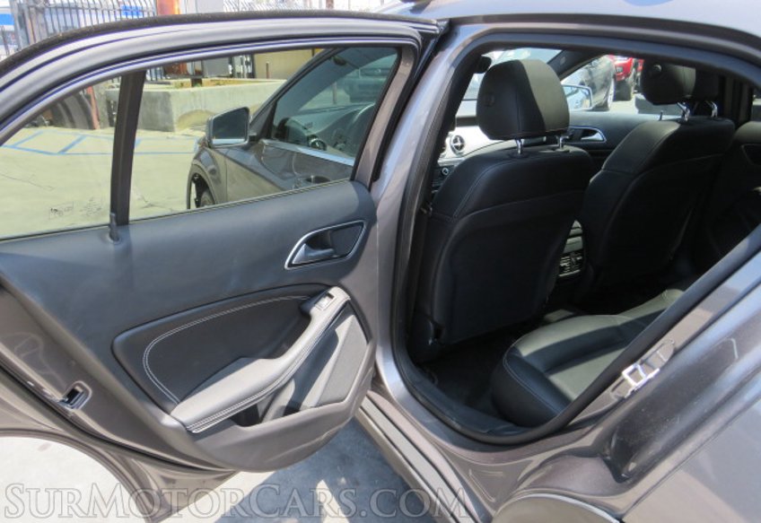 2017 Mercedes-Benz GLA - Image 26