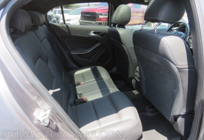 2017 Mercedes-Benz GLA - Image 27