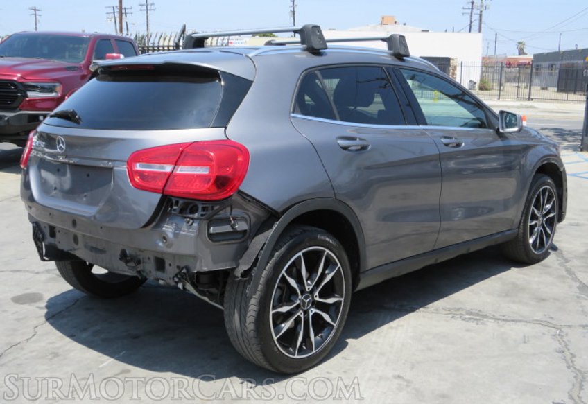 2017 Mercedes-Benz GLA - Image 8