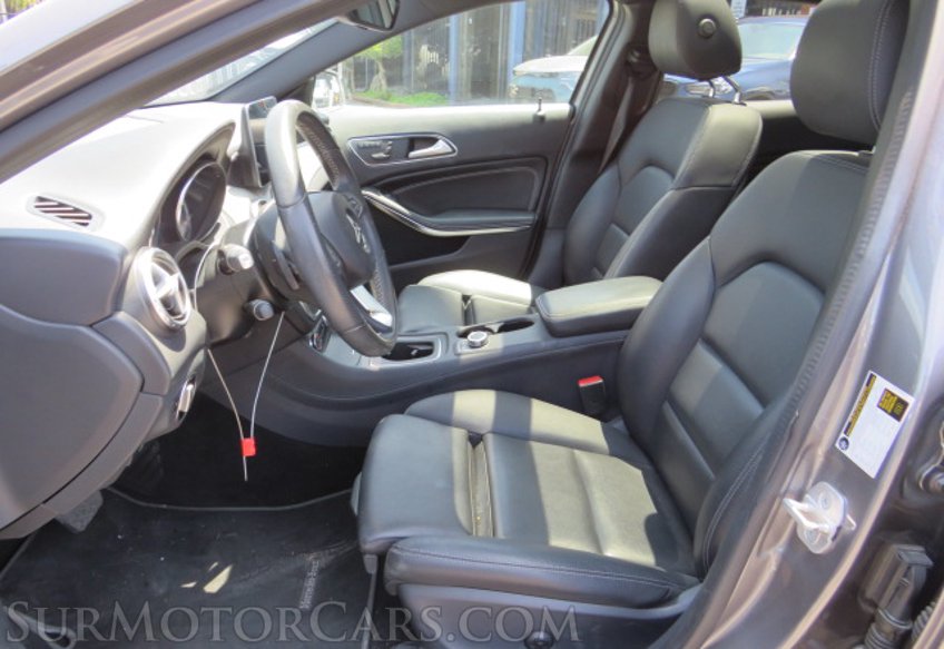 2017 Mercedes-Benz GLA - Image 19