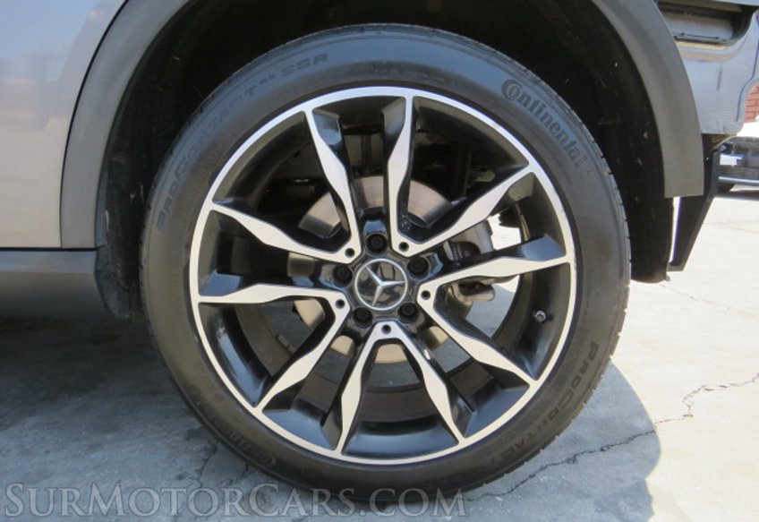 2017 Mercedes-Benz GLA - Image 49