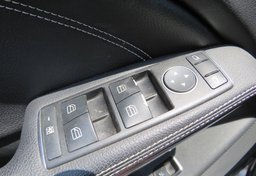 2017 Mercedes-Benz GLA - Image 48