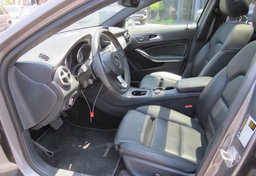 2017 Mercedes-Benz GLA - Image 20