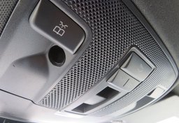 2017 Mercedes-Benz GLA - Image 44