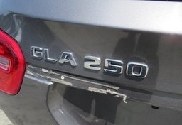 2017 Mercedes-Benz GLA - Image 16