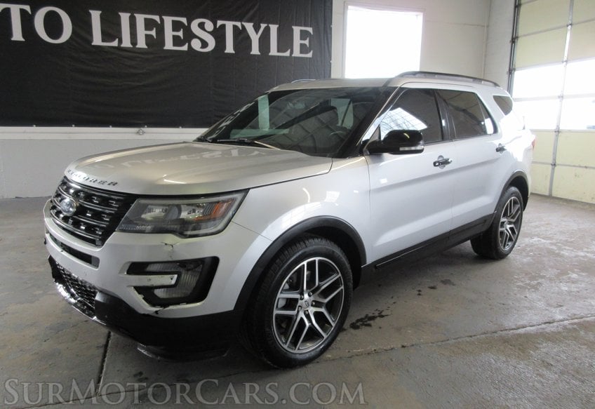2017 Ford Explorer - Image 2