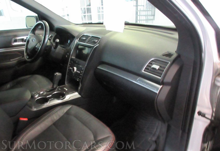 2017 Ford Explorer - Image 28